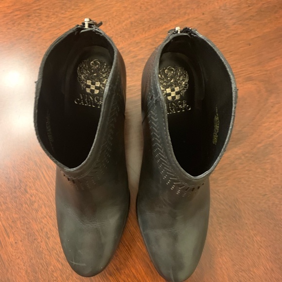 NEW black Vince Camuto Booties 8.5 - Picture 3 of 4